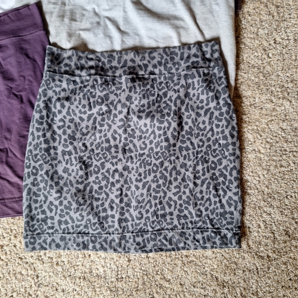 Moda International Cotton Mini Skirts Large (6) - Picture 2 of 9